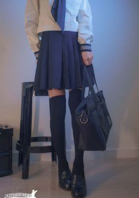 秋月爱莉在线观看